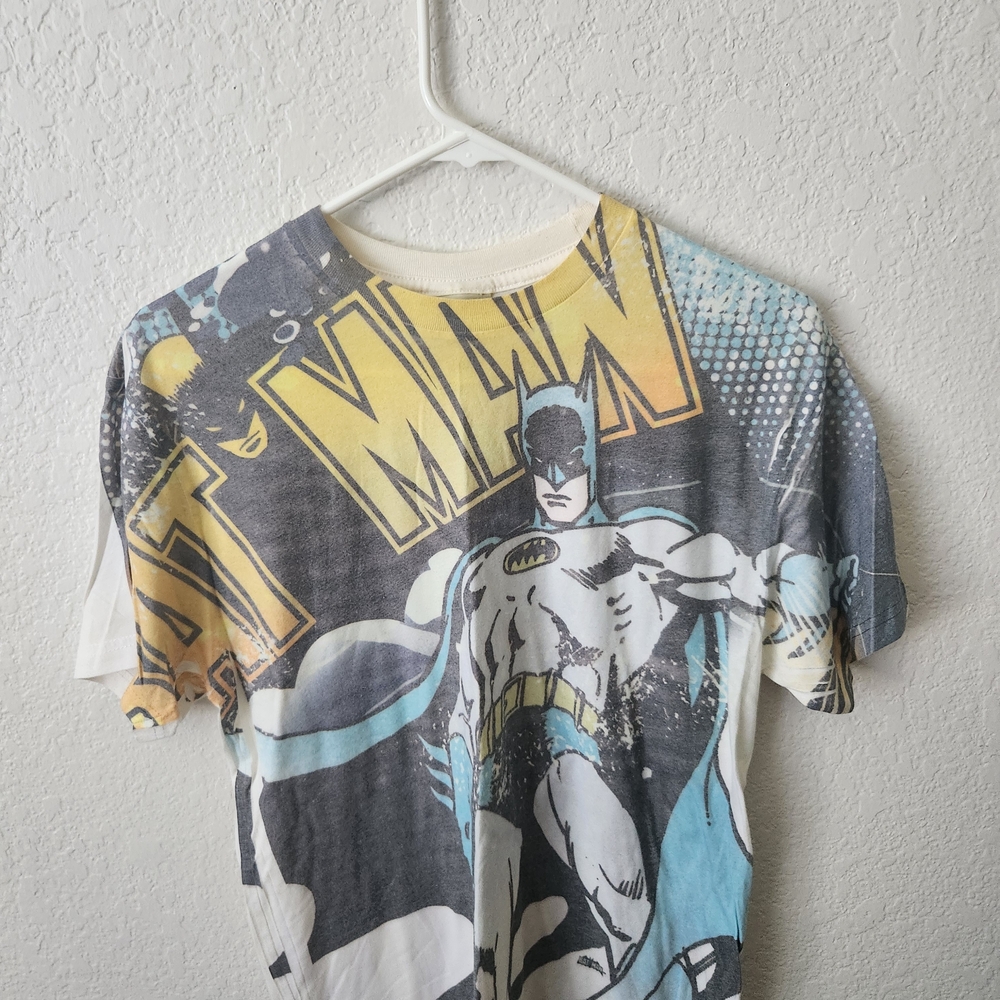 DC Comics Batman Short Sleeve Tee - Blue and Yellow